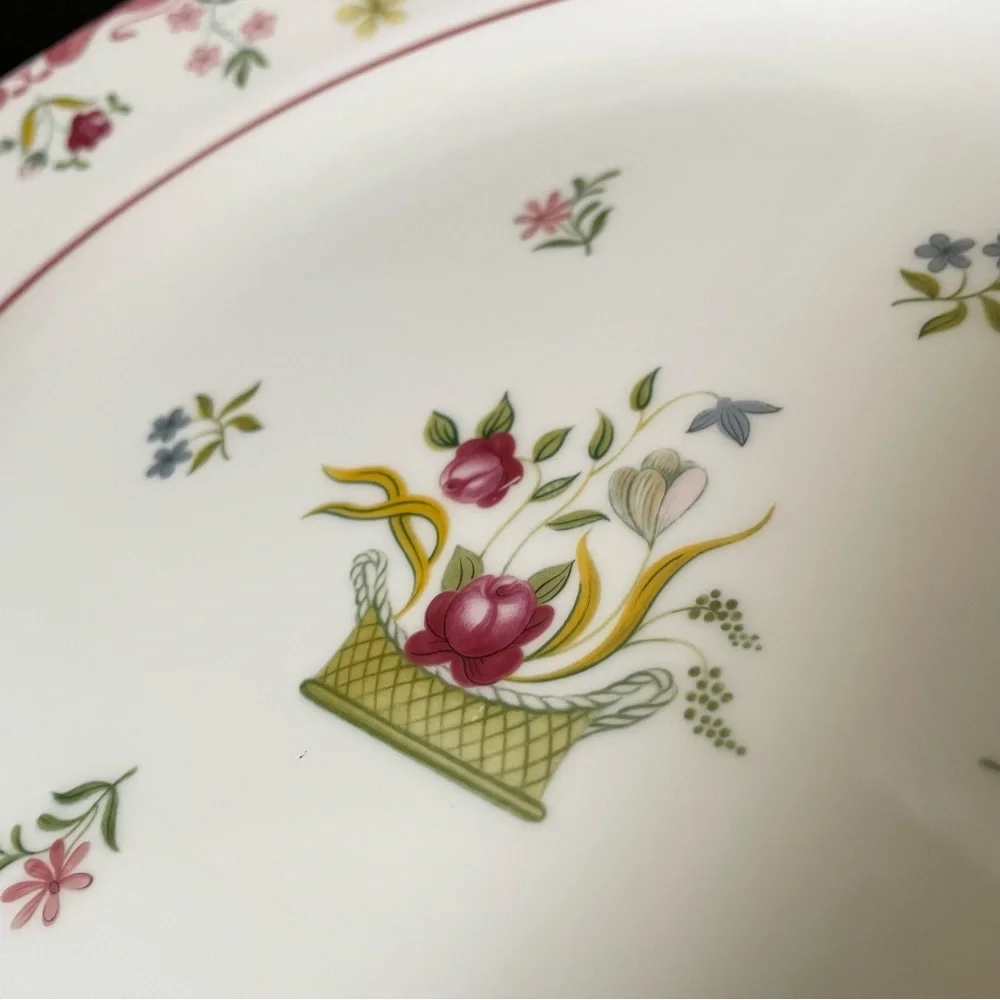 Bianca Dinner Plate by Wedgwood